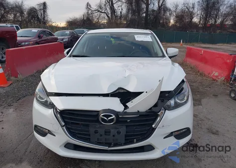 2018 Mazda Mazda3 Touring z USA, uszkodzony, nr VIN 3MZBN1L3XJM200823